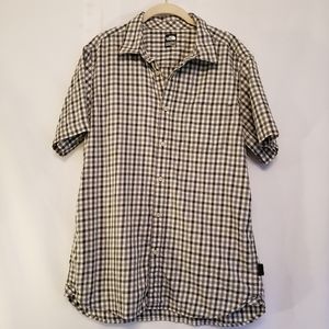 🤩The North Face Black/White Plad Top 🤩